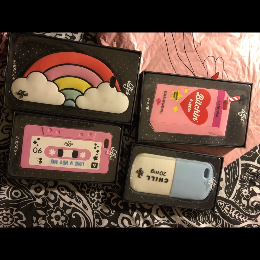 BRAND NEW Valfre iPhone 6/6s Plus cases.